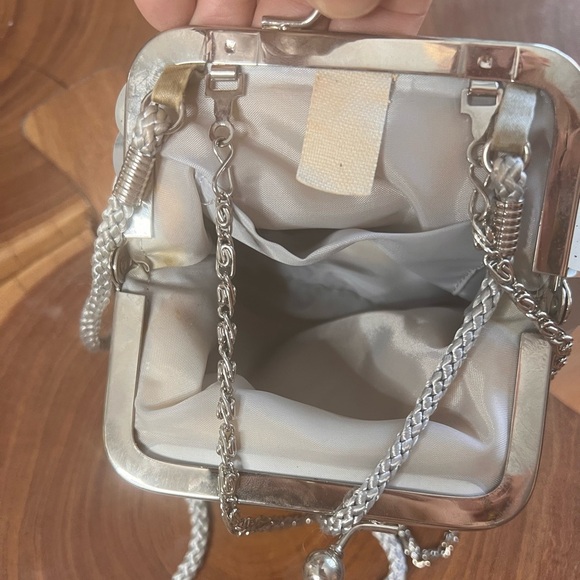 Silver sequined, grey beaded, Flapper Girl clutch. - Picture 5 of 7